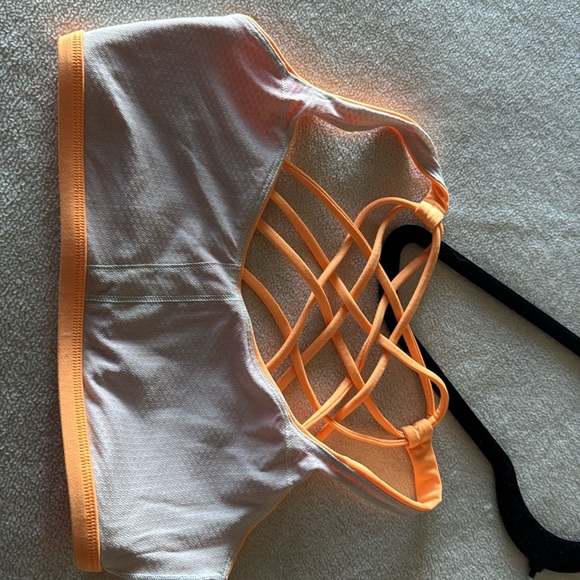 Lululemon Bra top orange size 6 - Picture 6 of 6